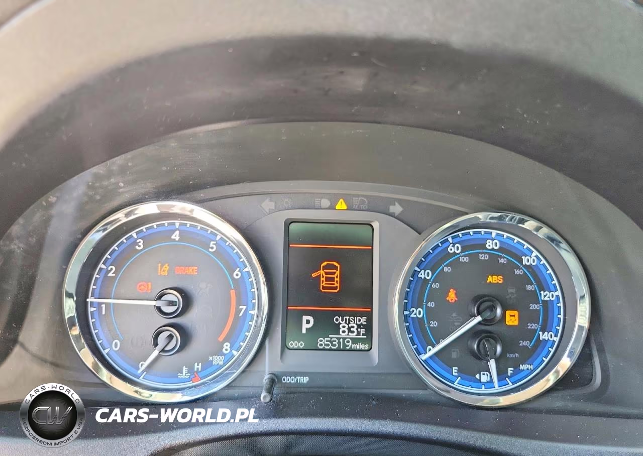 2018 Toyota Corolla Le VIN:2T1BURHE0JC046291 - 9