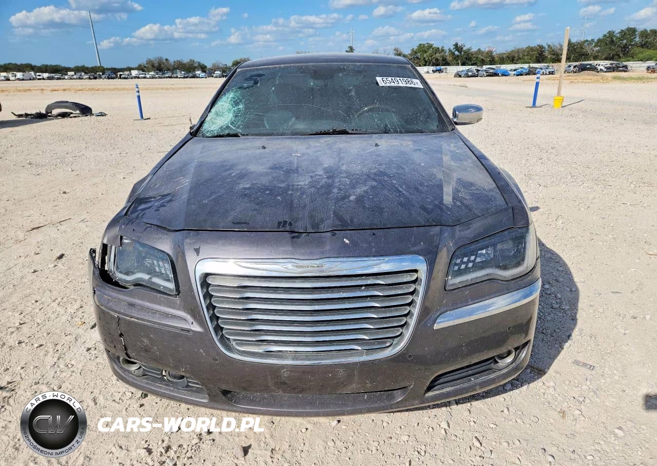 2013 Chrysler 300C VIN:2C3CCAEG5DH573255 - 5