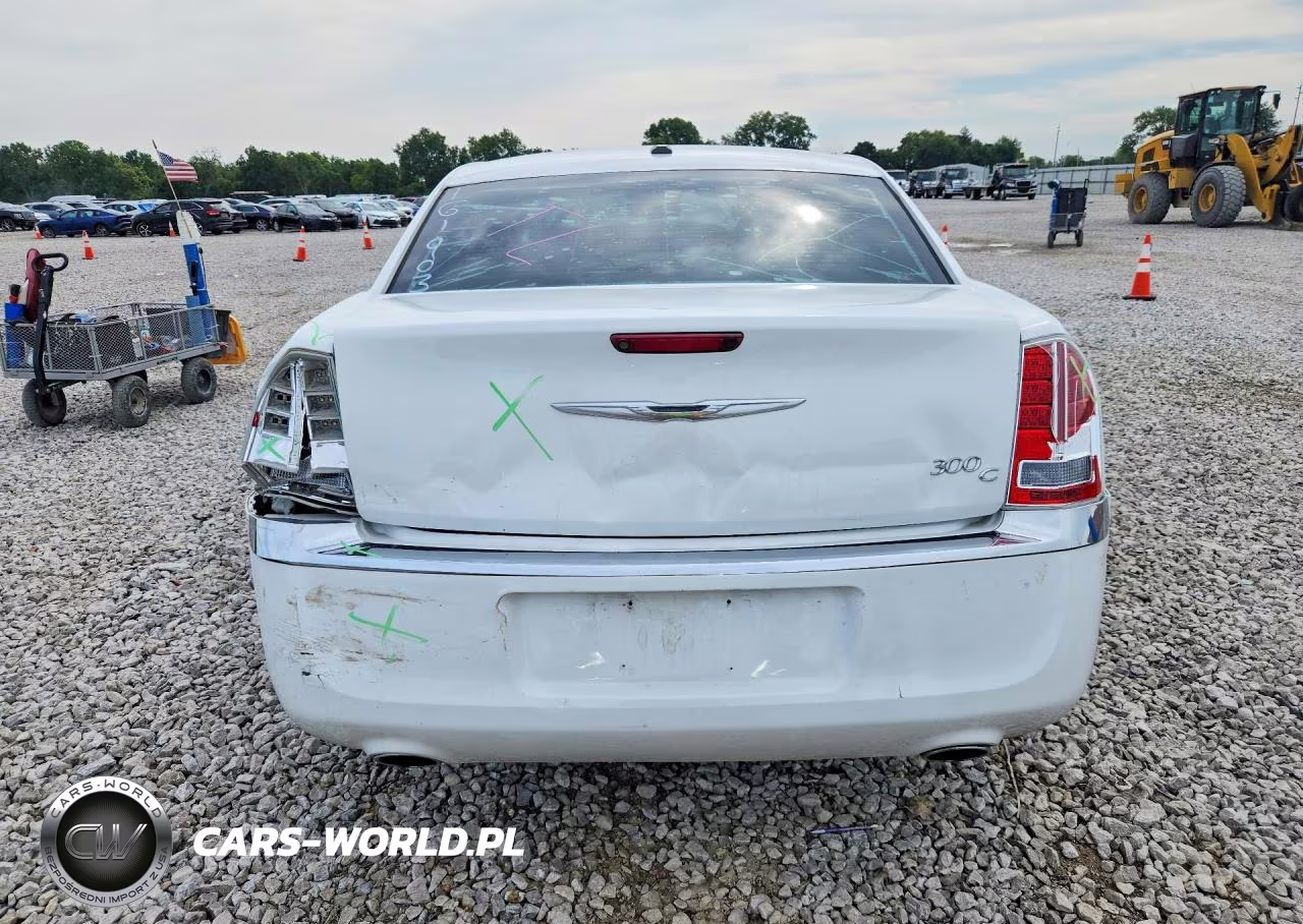2014 Chrysler 300C VIN:2C3CCAEG1EH161903 - 6