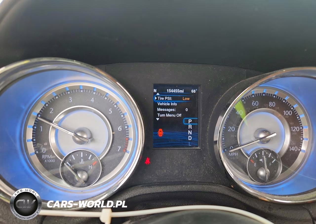 2014 Chrysler 300C VIN:2C3CCAEG1EH161903 - 9