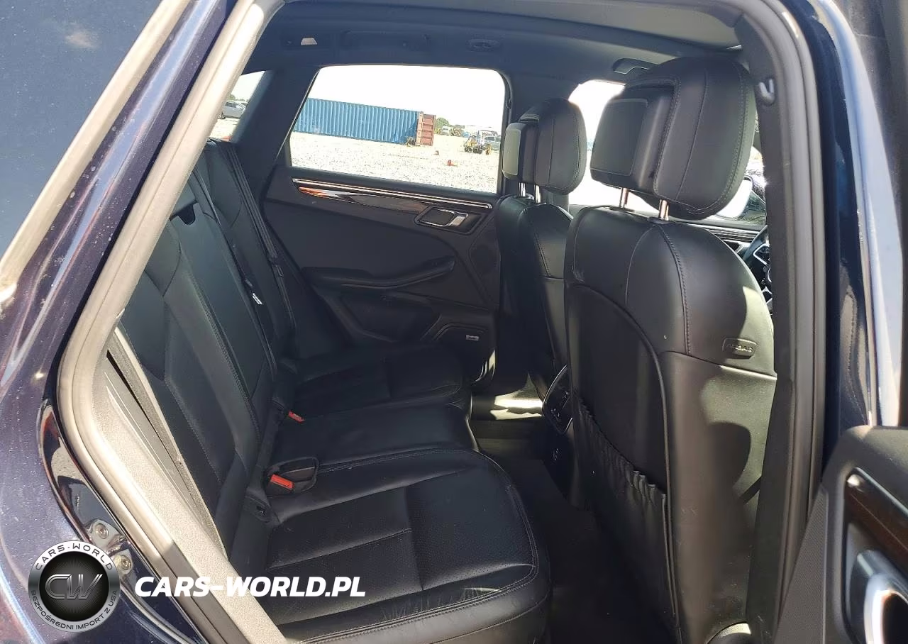 2020 Porsche Macan S VIN:WP1AB2A56LLB35070 - 10