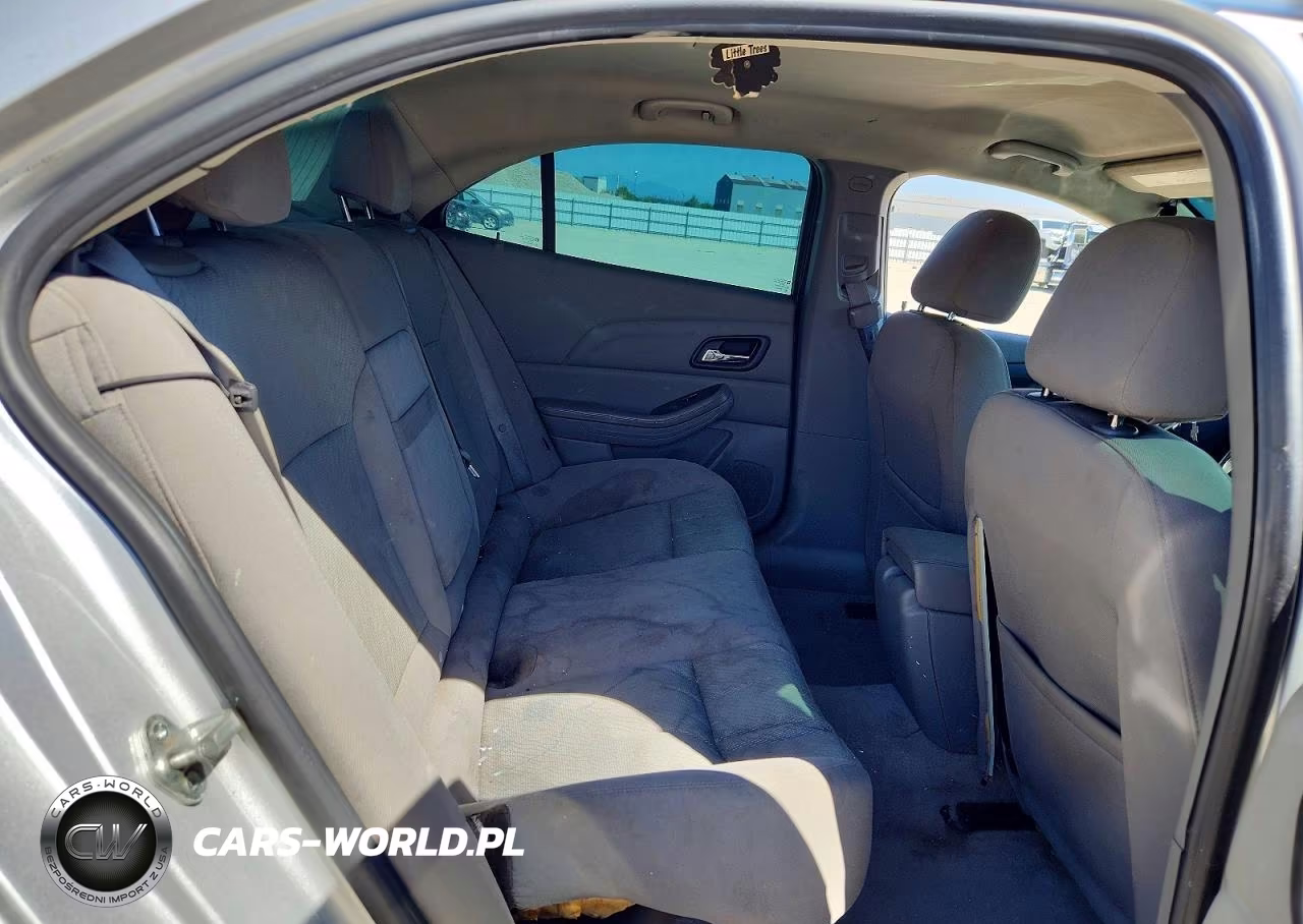 2013 Chevrolet Malibu Ls VIN:1G11B5SA1DF245385 - 10
