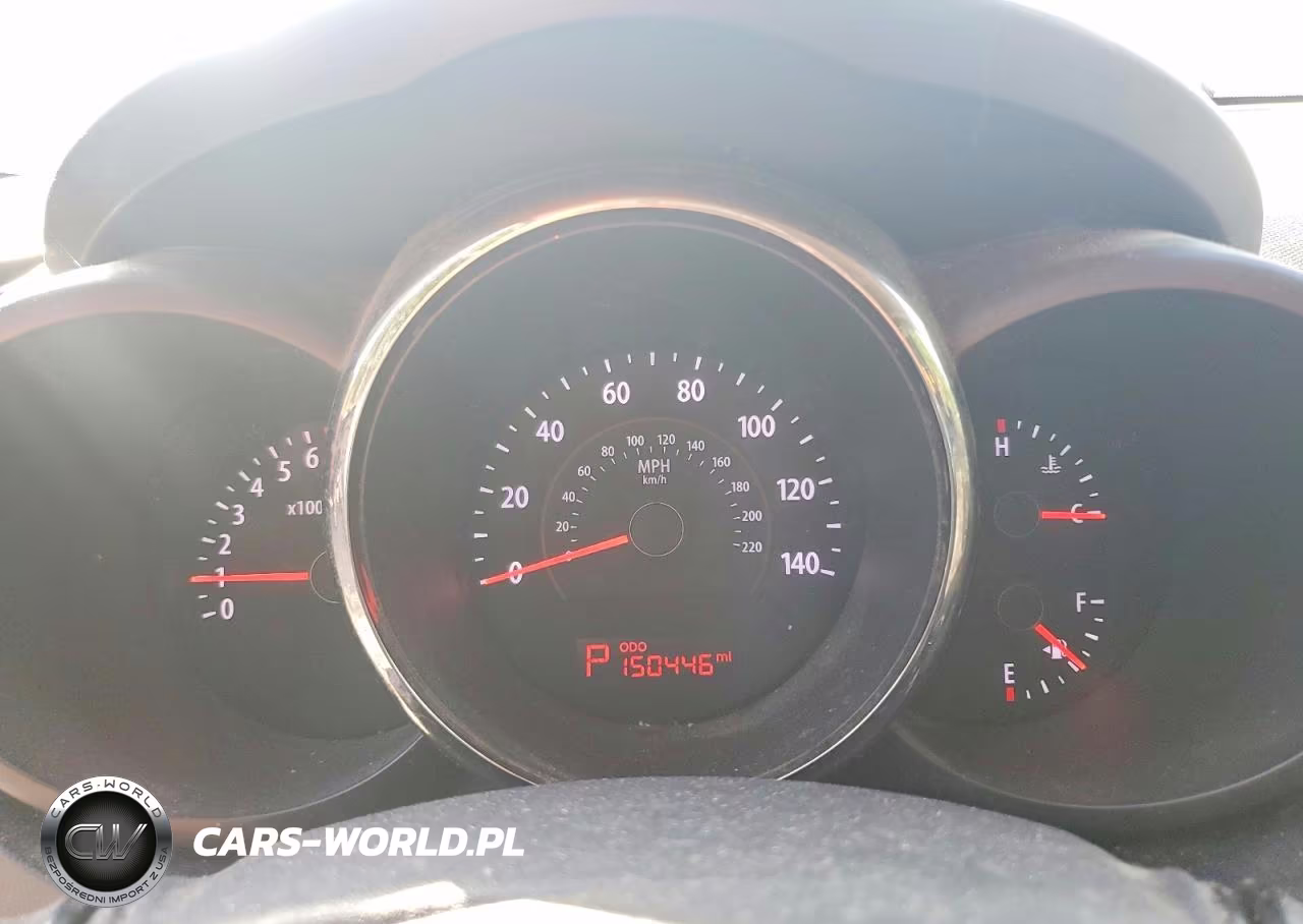 2010 Kia Soul + VIN:KNDJT2A2XA7190387 - 9