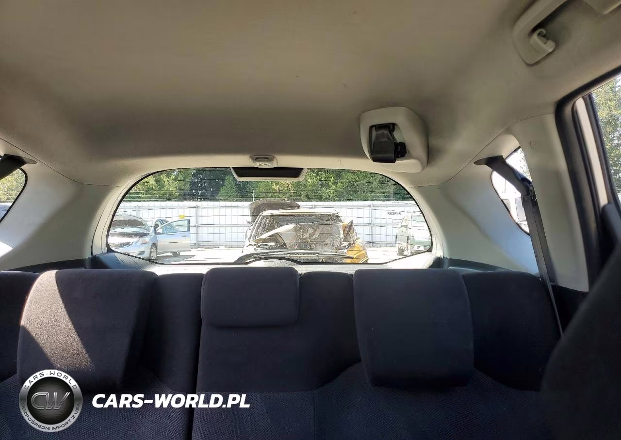 2011 Honda Fit Sport VIN:JHMGE8H56BC000339 - 10