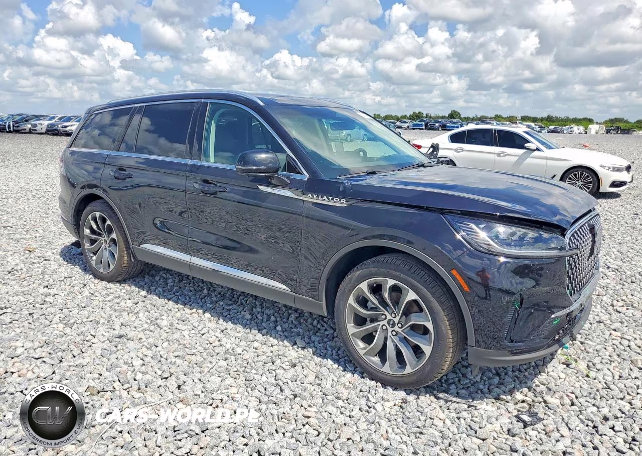 2025 Lincoln Aviator VIN:5LM5J6WC5SGL16231 - 4