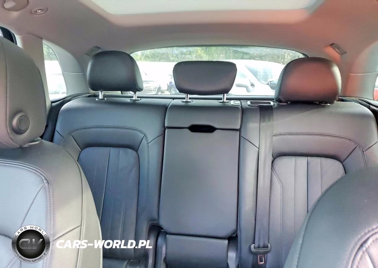 2018 Audi Q5 Premium Plus VIN:WA1BNAFY3J2209455 - 10