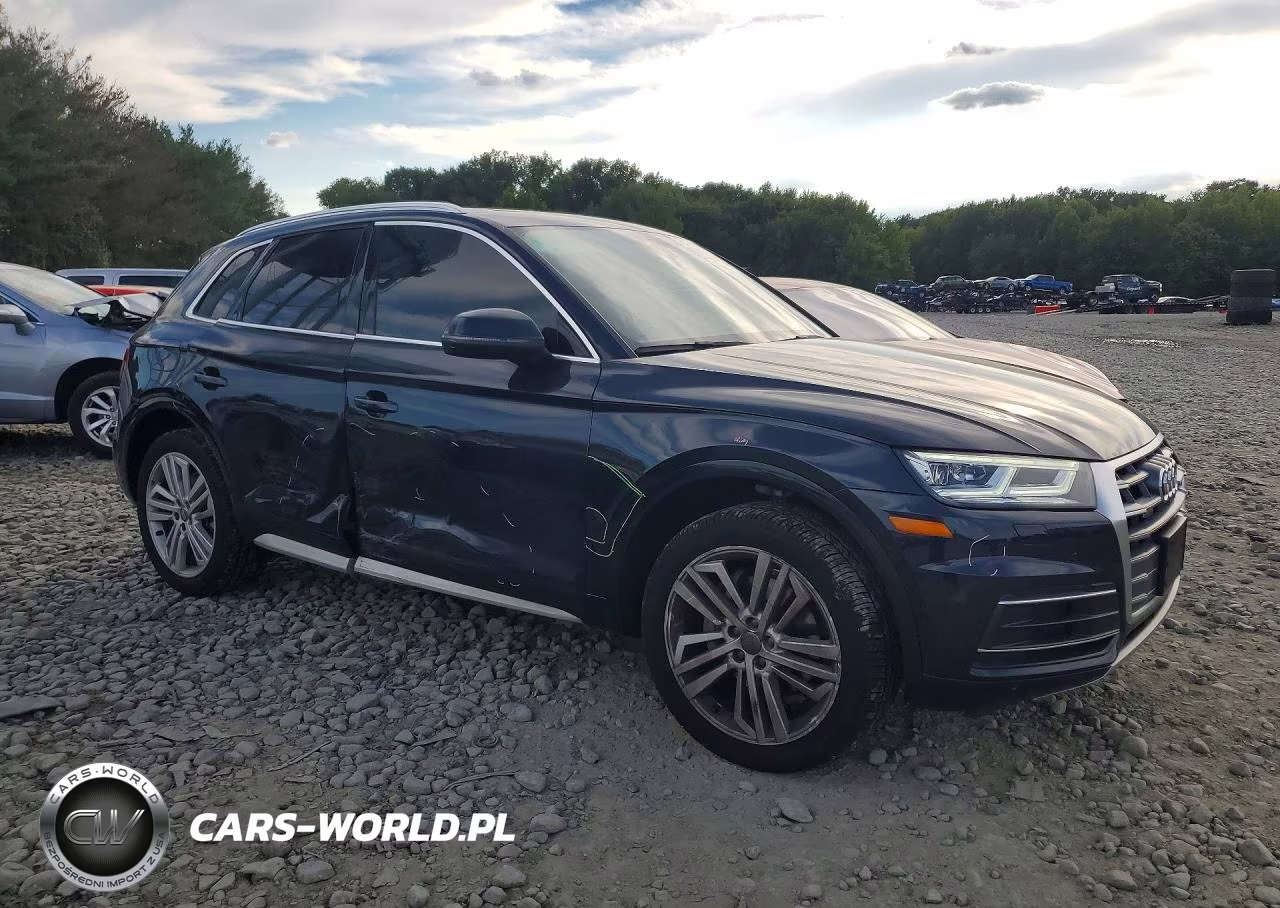 2018 Audi Q5 Premium Plus VIN:WA1BNAFY3J2209455 - 4