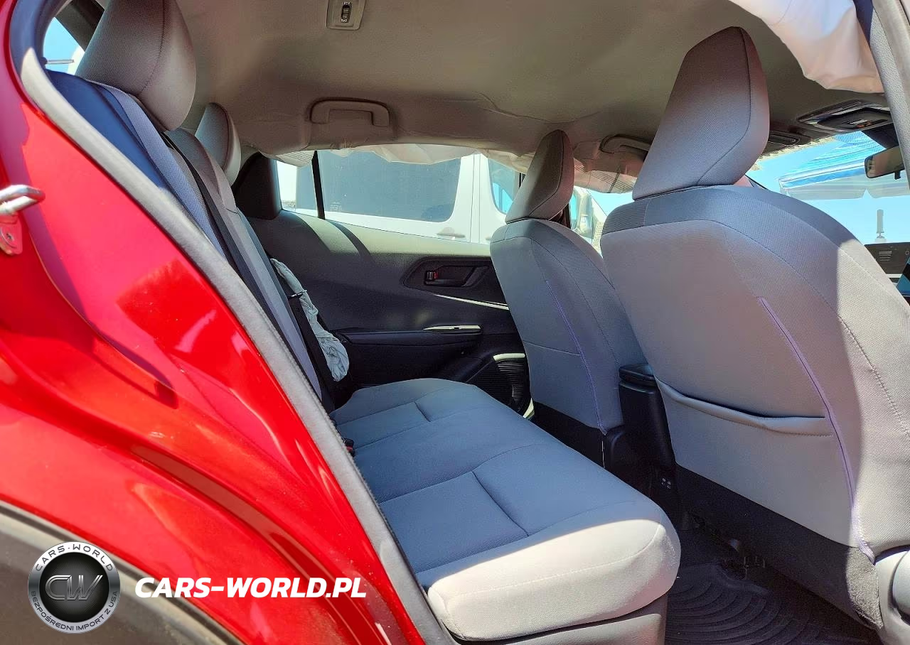 2023 Toyota Prius Le VIN:JTDACAAU8P3010318 - 10