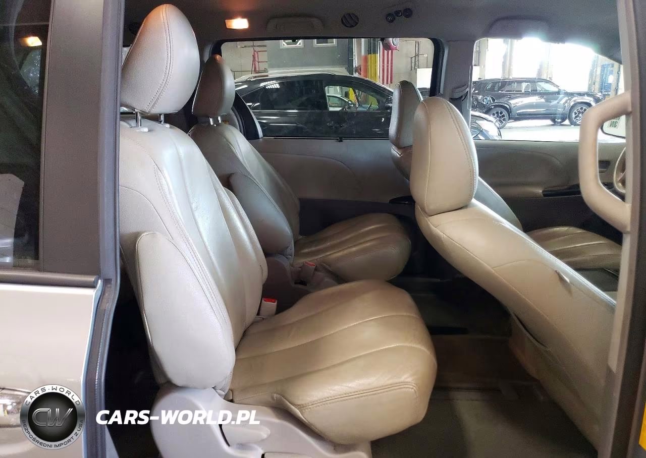 2012 Toyota Sienna Le VIN:5TDJK3DC0CS034042 - 11