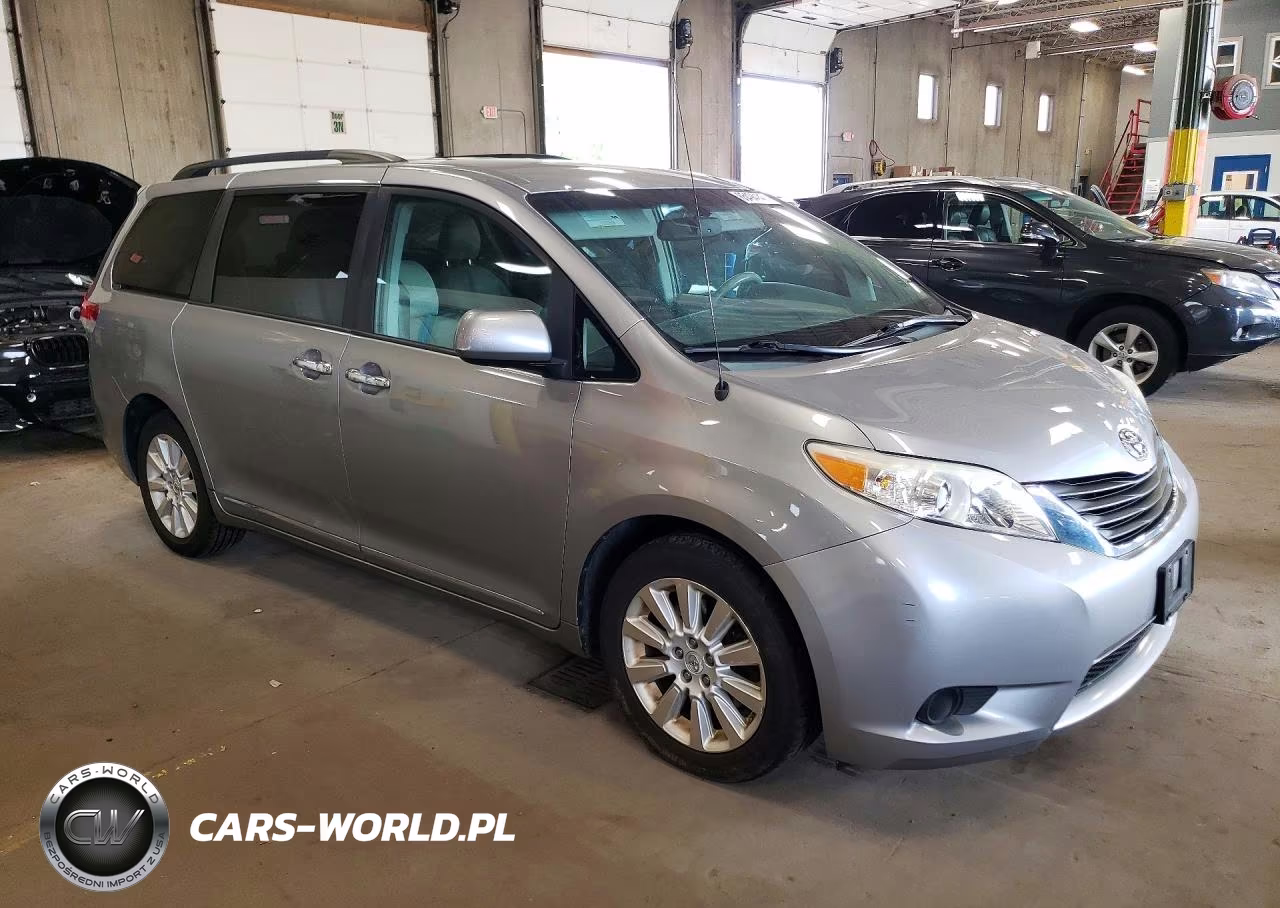 2012 Toyota Sienna Le VIN:5TDJK3DC0CS034042 - 4