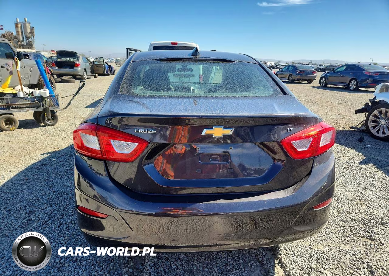 2017 Chevrolet Cruze Lt VIN:1G1BE5SM4H7209972 - 6