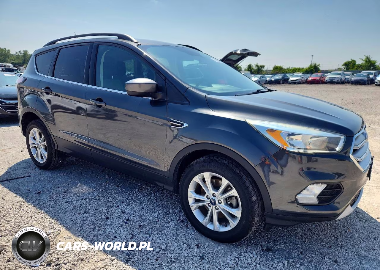 2018 Ford Escape Se VIN:1FMCU9GD2JUA90997 - 4