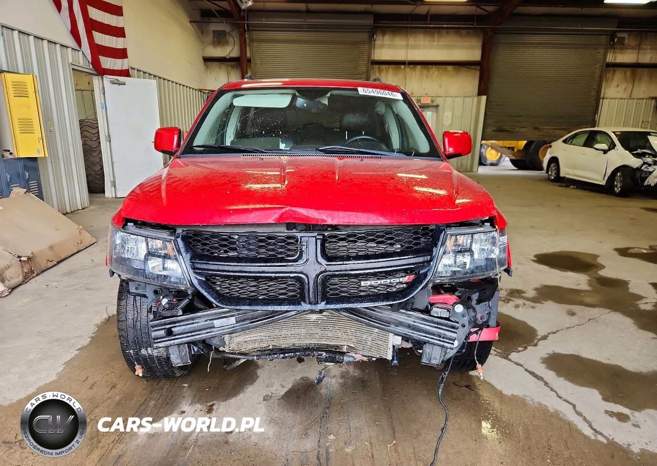 2017 Dodge Journey Crossroad VIN:3C4PDDGGXHT618485 - 5