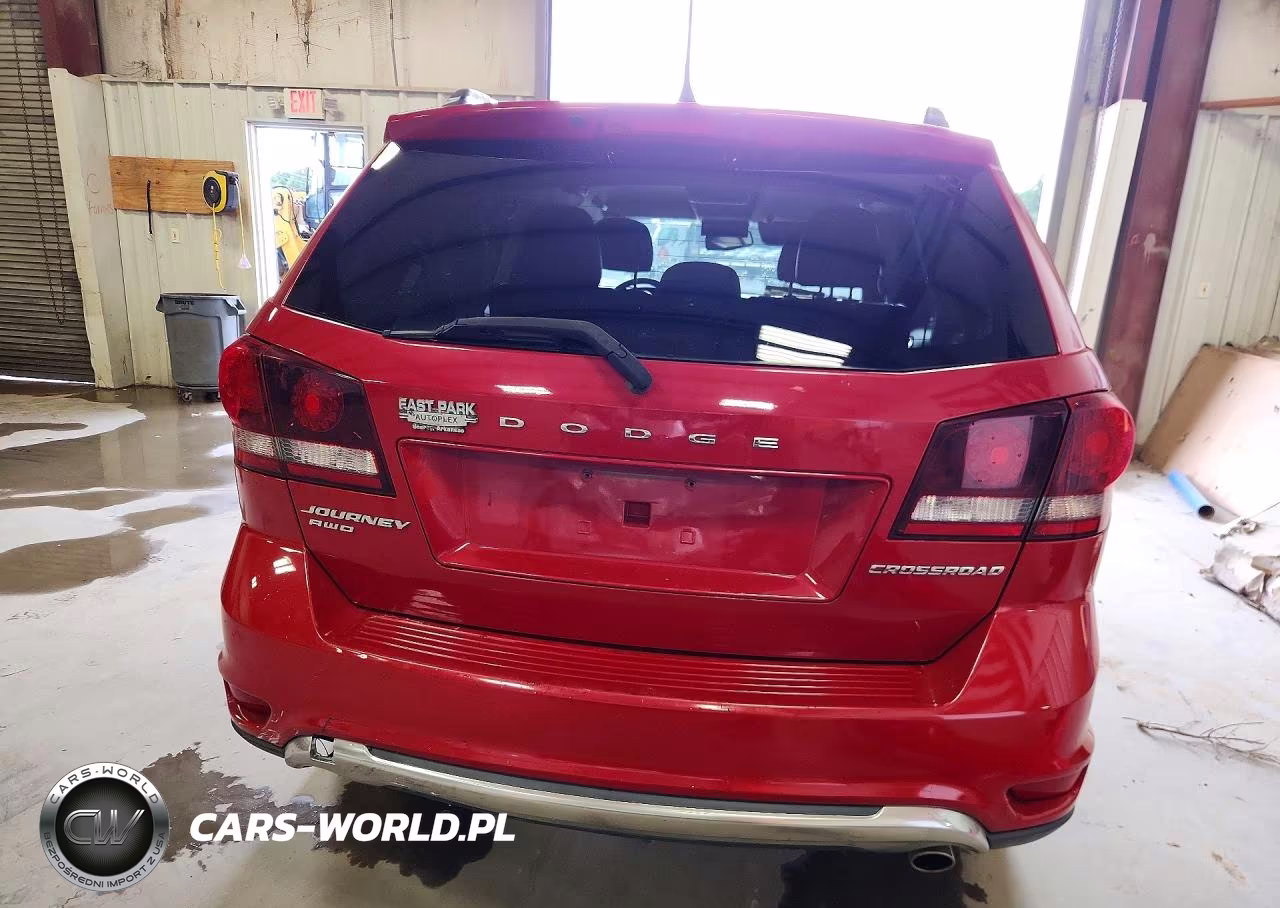 2017 Dodge Journey Crossroad VIN:3C4PDDGGXHT618485 - 6