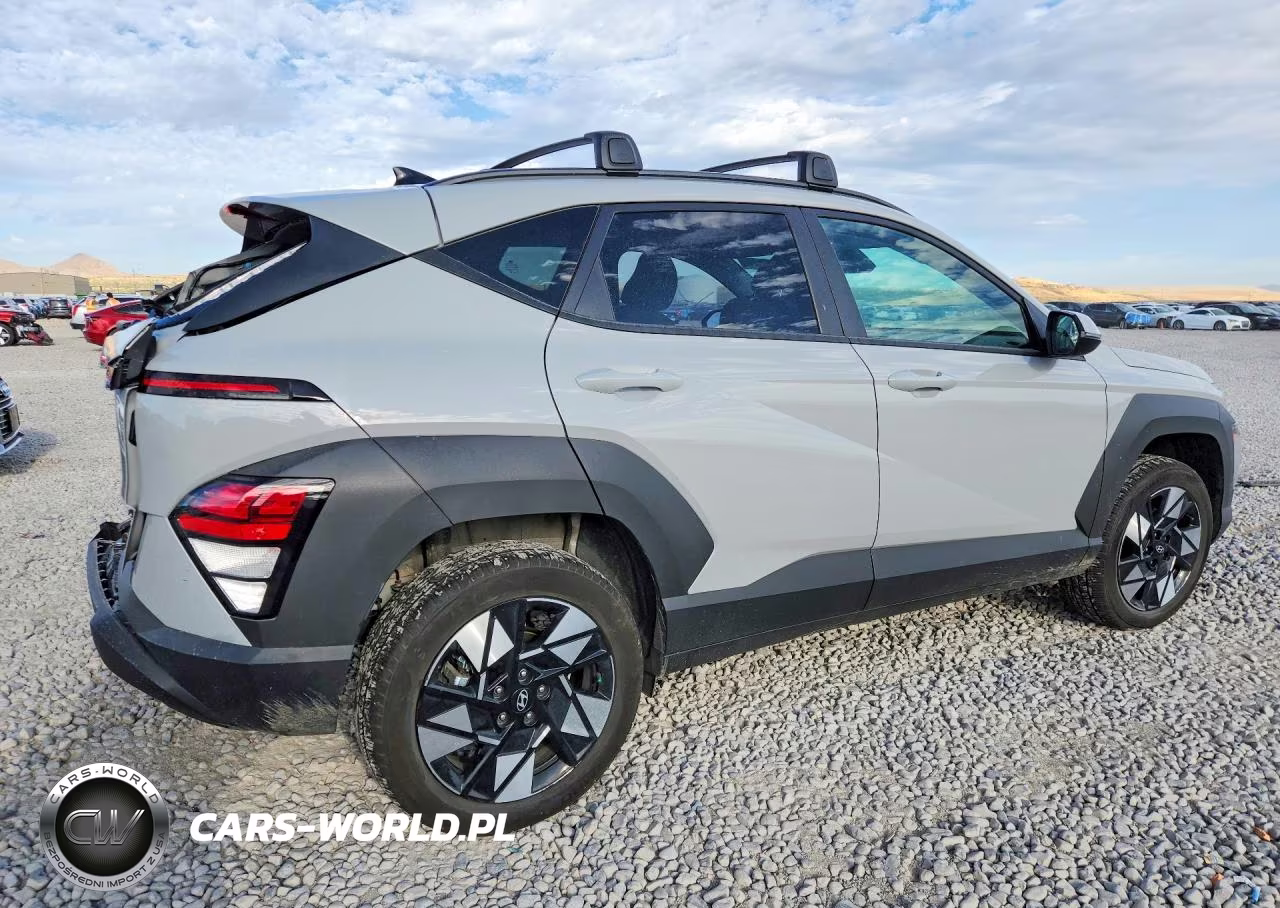 2025 Hyundai Kona Sel VIN:KM8HCCAB2SU263982 - 3