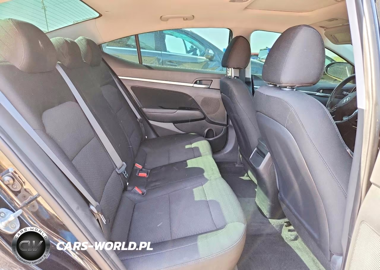 2019 Hyundai Elantra Value Edition VIN:5NPD84LF1KH449680 - 10