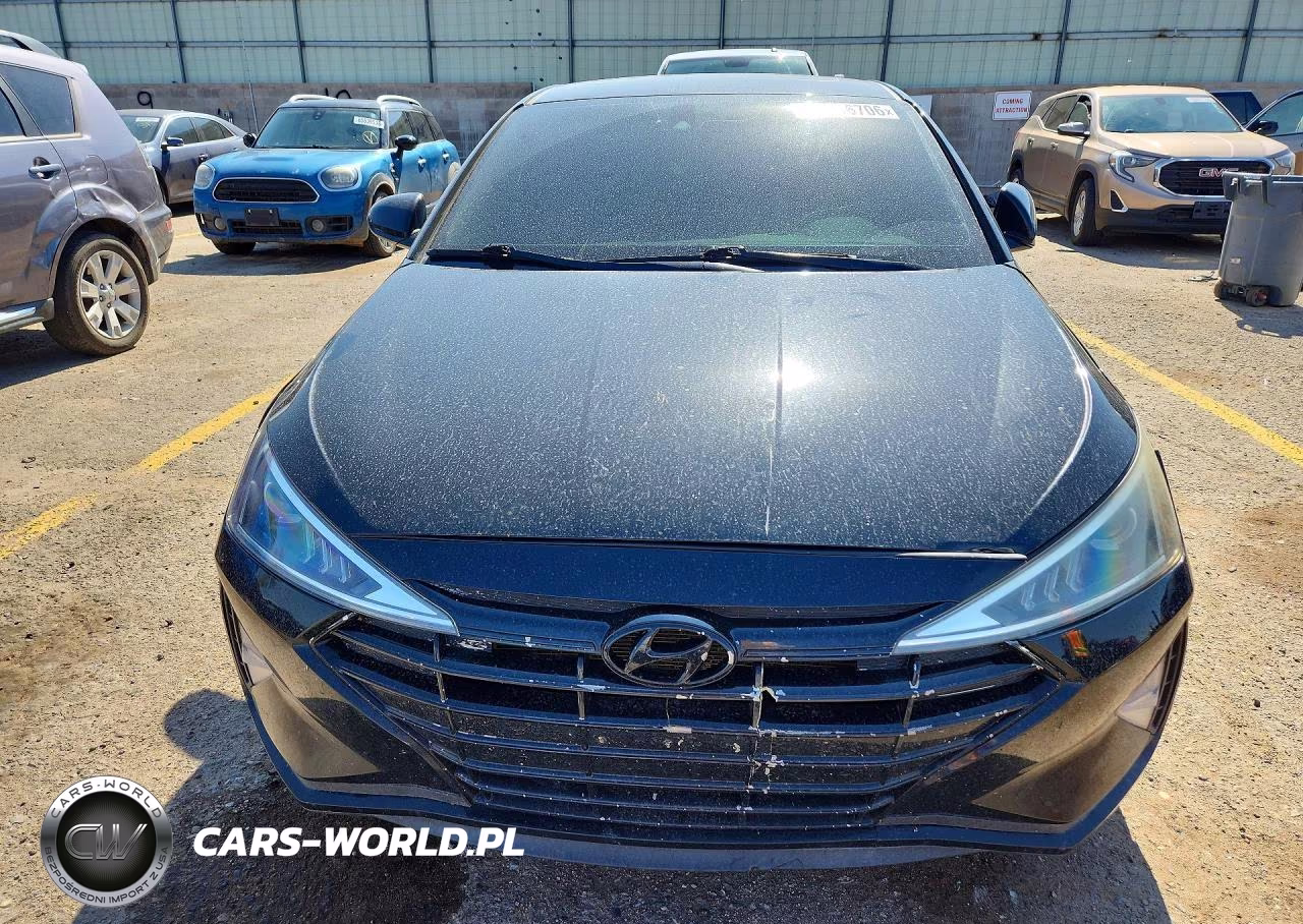 2019 Hyundai Elantra Value Edition VIN:5NPD84LF1KH449680 - 5