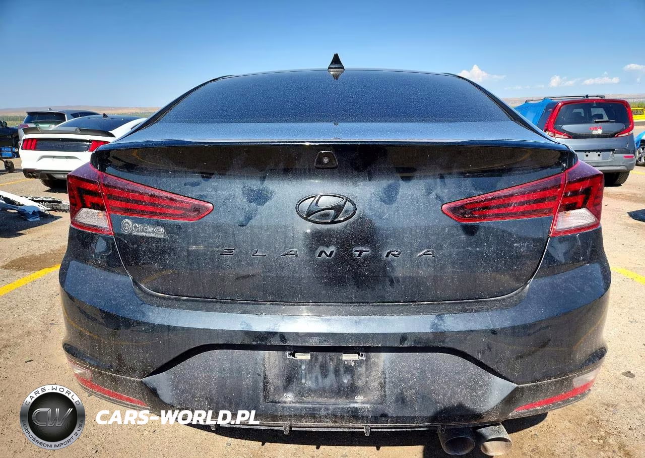 2019 Hyundai Elantra Value Edition VIN:5NPD84LF1KH449680 - 6