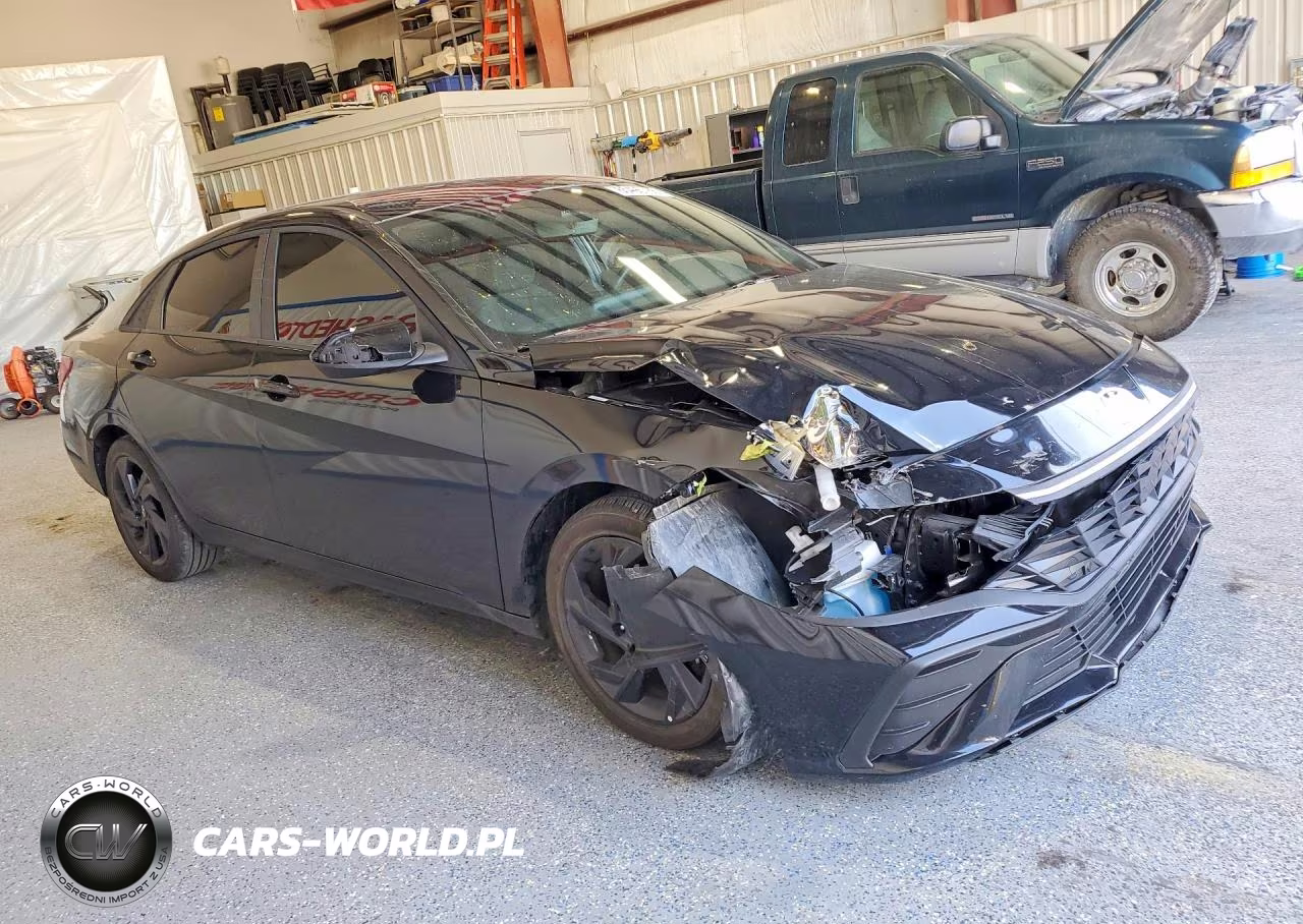 2026 Hyundai Elantra Sel Sport VIN:KMHLM4DGXTU187868 - 4