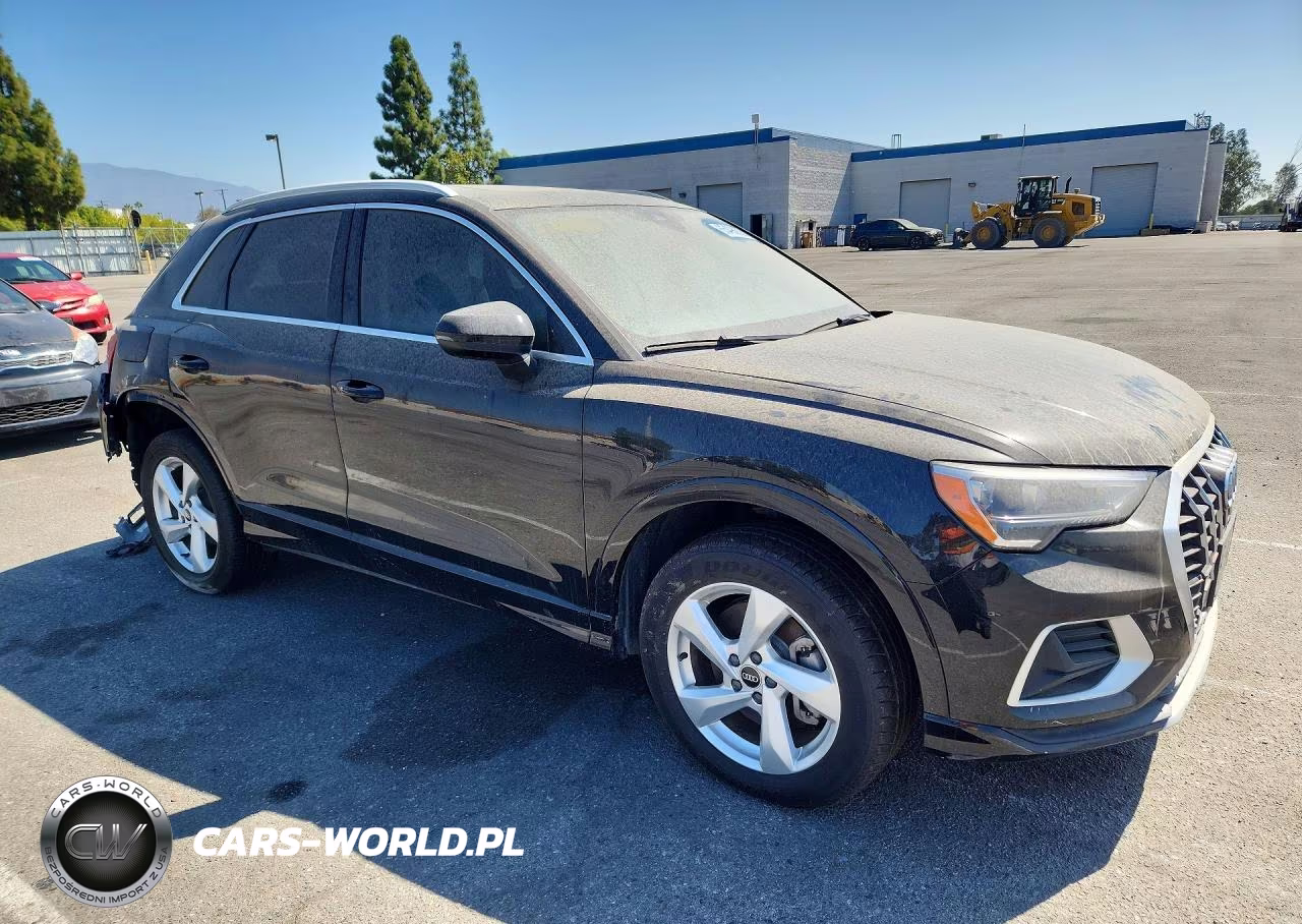 2021 Audi Q3 Premium 40 VIN:WA1AUCF3XM1132169 - 4