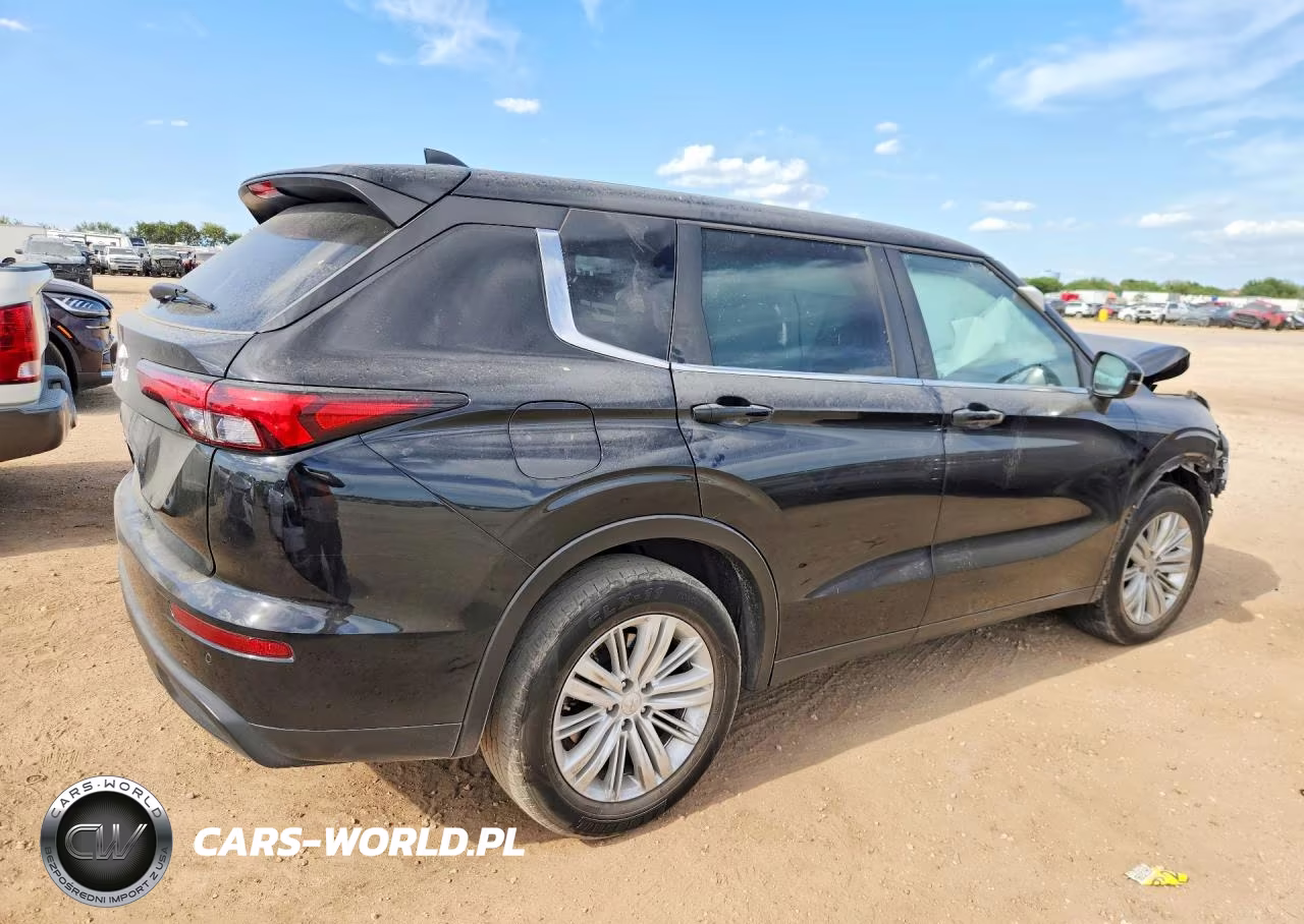 2023 Mitsubishi Outlander Es VIN:JA4J3TA84PZ028059 - 3