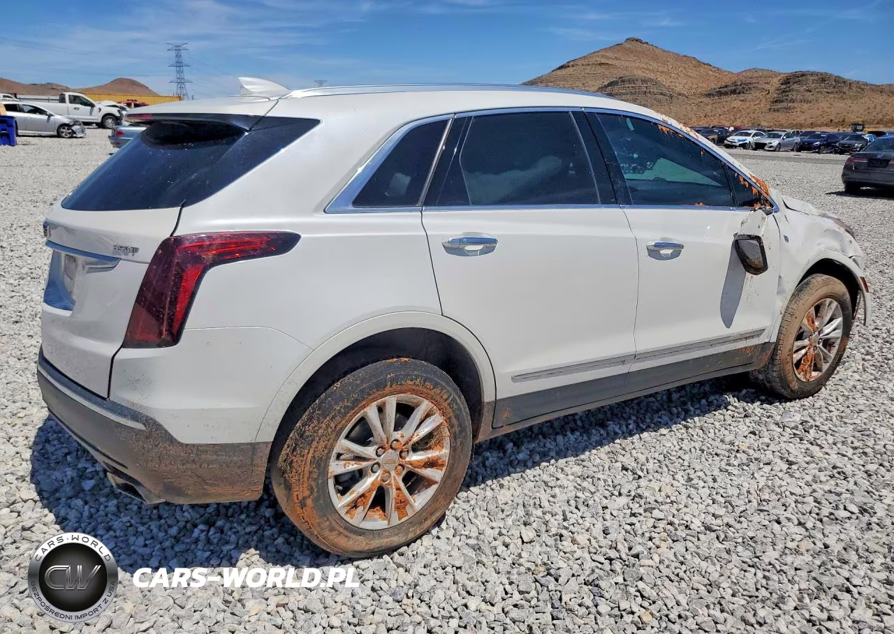 2022 Cadillac Xt5 Luxury VIN:1GYKNAR49NZ128367 - 3