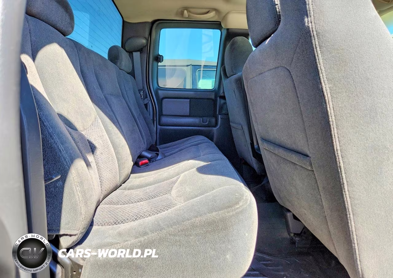 2003 Chevrolet Silverado C1500 VIN:2GCEC19T731166816 - 10