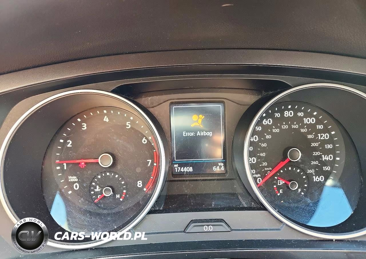 2018 Volkswagen Tiguan Se VIN:3VV3B7AX8JM104473 - 9