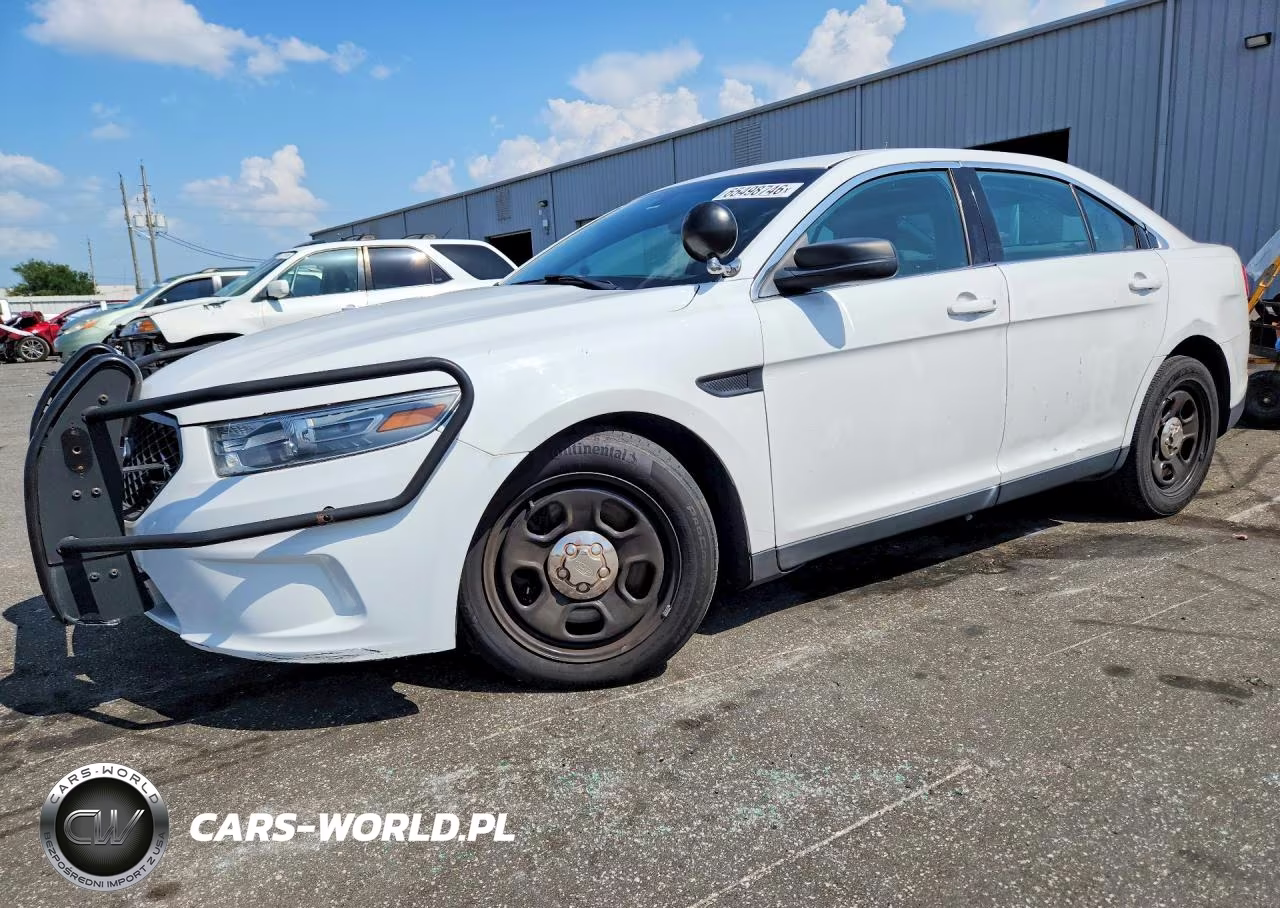 2013 Ford Taurus Police Interceptor – zdjęcie 1 z 12