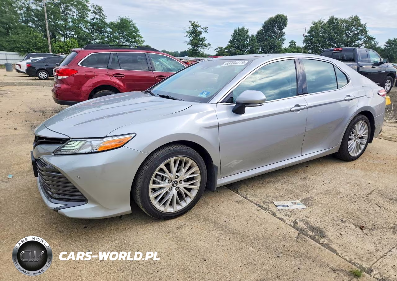 2018 Toyota Camry – zdjęcie 1 z 12