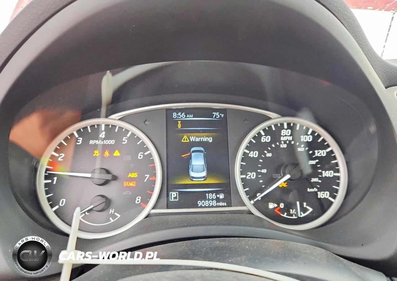 2018 Nissan Sentra Sr Turbo VIN:3N1CB7AP6JY214285 - 9