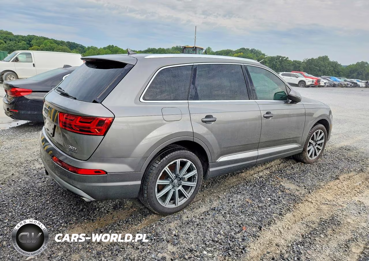 2017 Audi Q7 Prestige VIN:WA1VAAF78HD001697 - 3