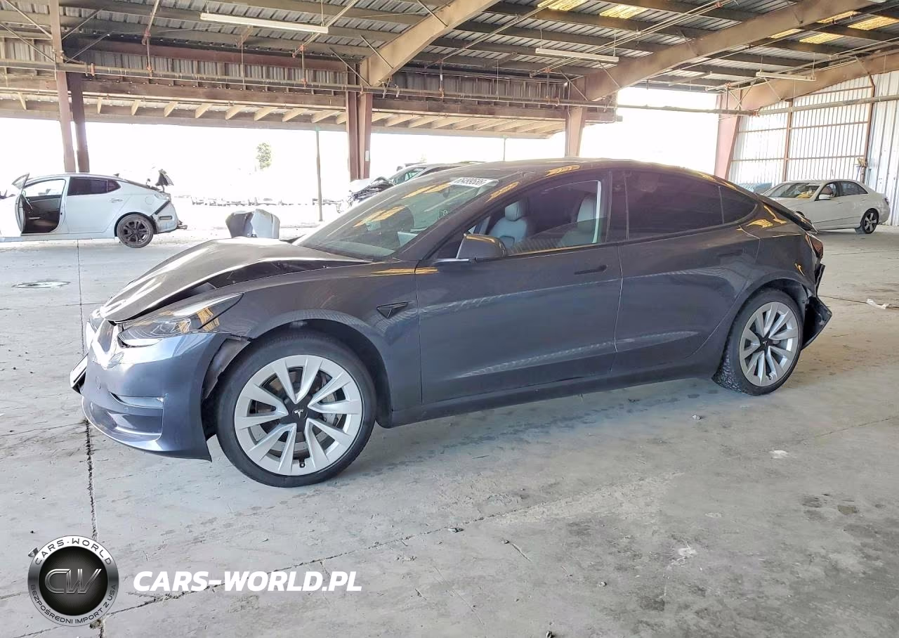 2022 Tesla Model 3 – zdjęcie 1 z 12
