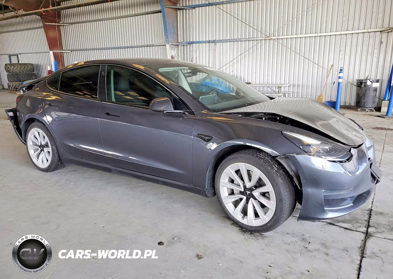 2022 Tesla Model 3 VIN:5YJ3E1EB4NF128541 - 4