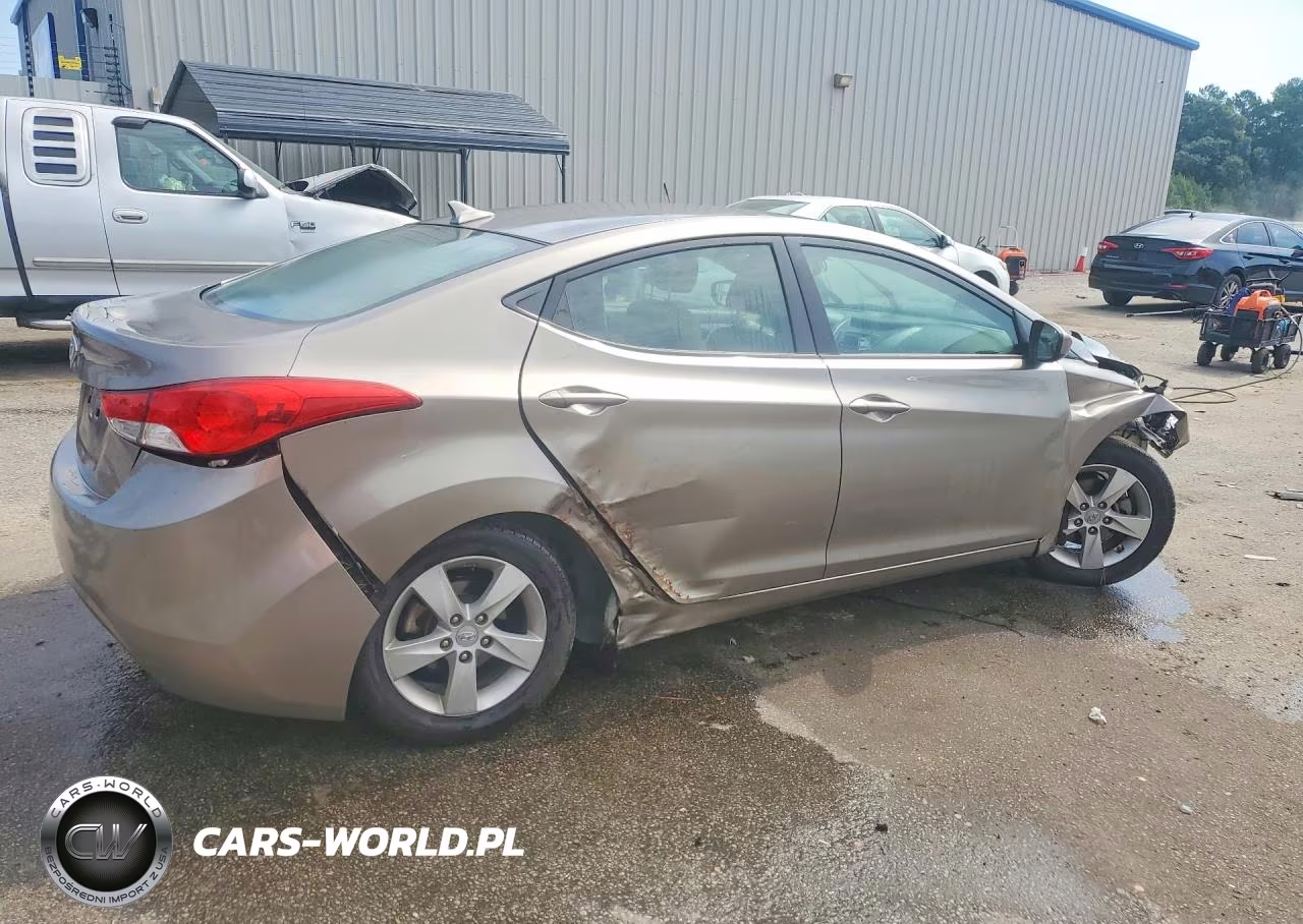 2013 Hyundai Elantra Gls VIN:5NPDH4AE3DH259649 - 3