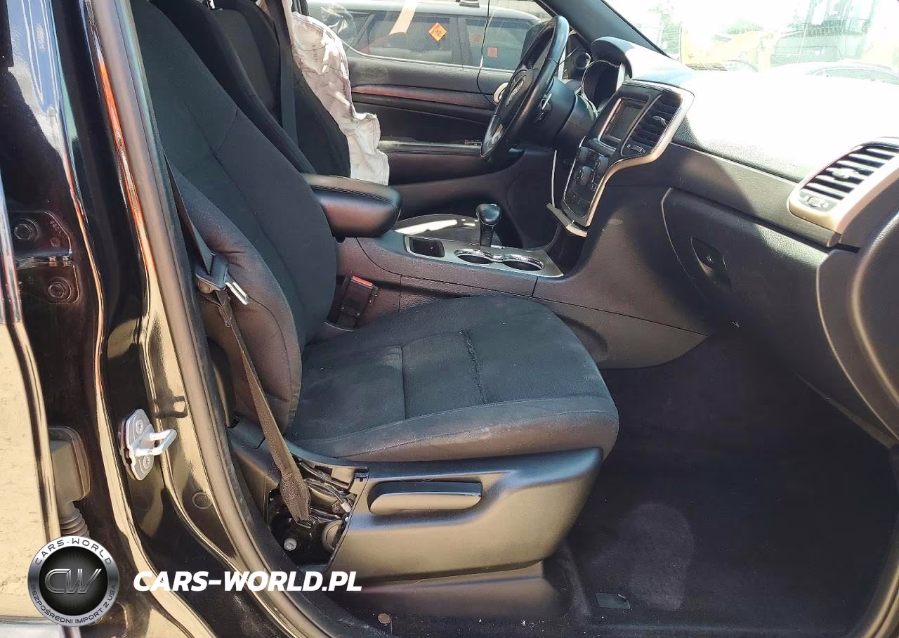 2015 Jeep Grand Cherokee Laredo VIN:1C4RJFAG3FC205161 - 5