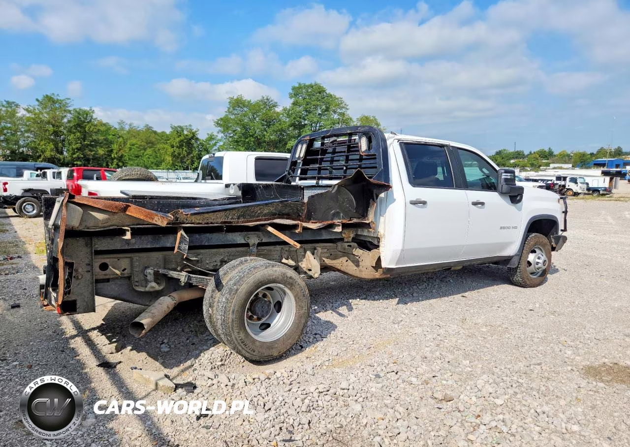 2022 Chevrolet Silverado C3500 VIN:1GB4WREY3NF344952 - 3