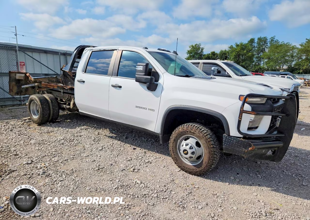 2022 Chevrolet Silverado C3500 VIN:1GB4WREY3NF344952 - 4