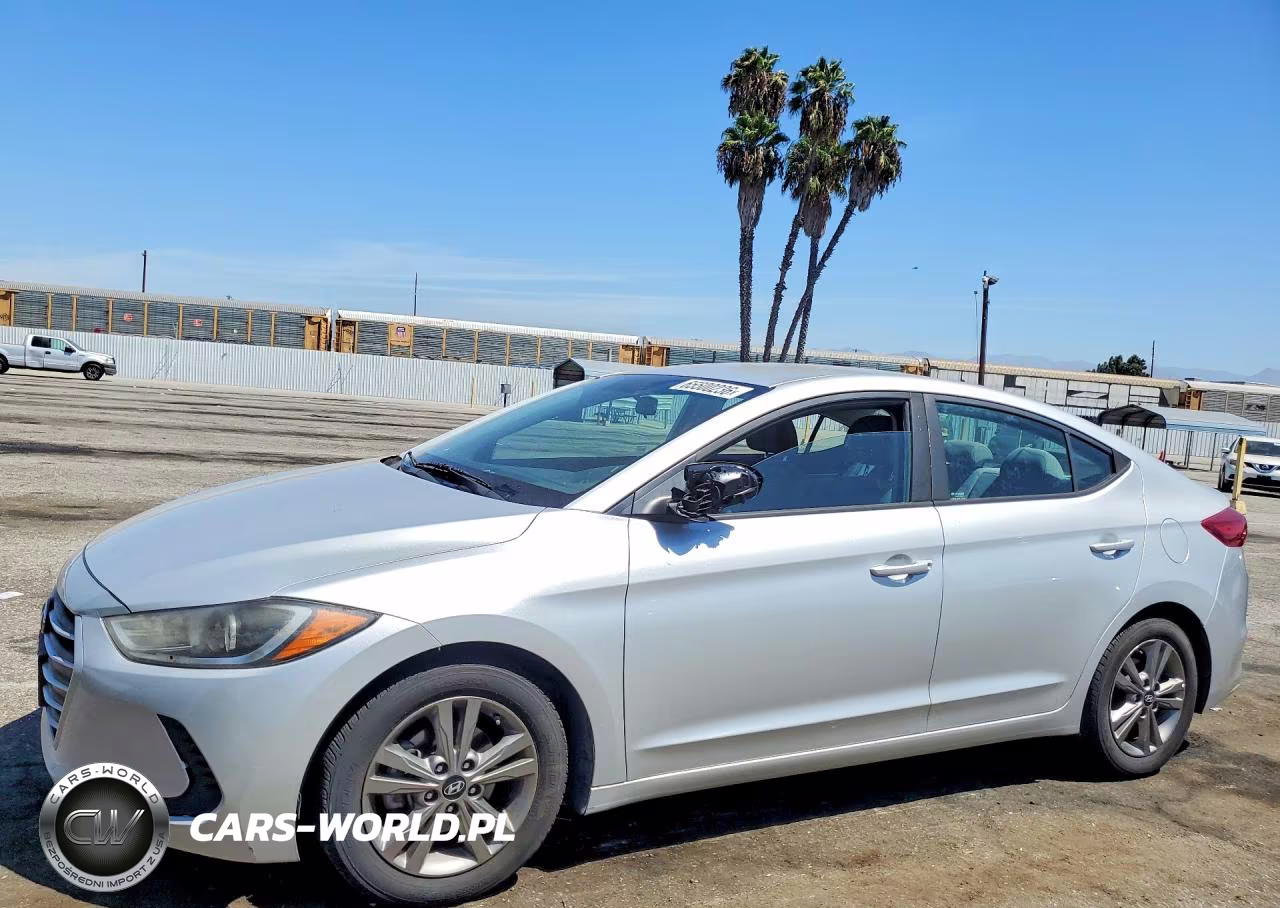 2018 Hyundai Elantra Sel VIN:5NPD84LF4JH289325 - 1