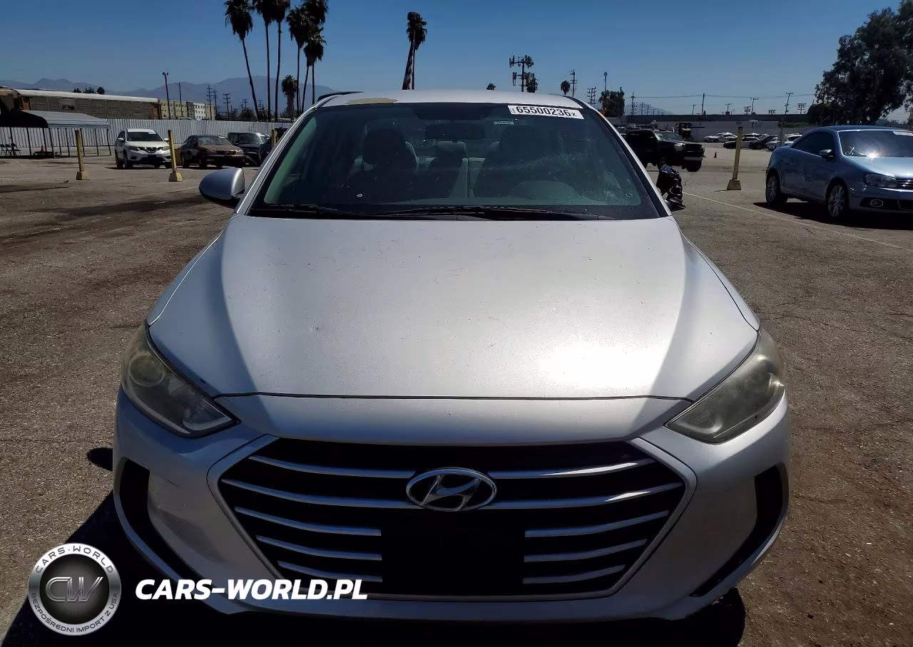 2018 Hyundai Elantra Sel VIN:5NPD84LF4JH289325 - 5