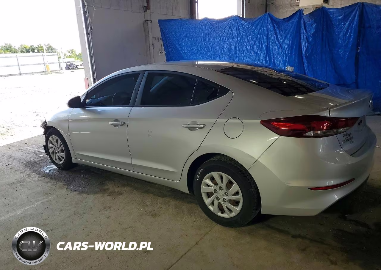 2018 Hyundai Elantra Se VIN:5NPD74LFXJH338224 - 2