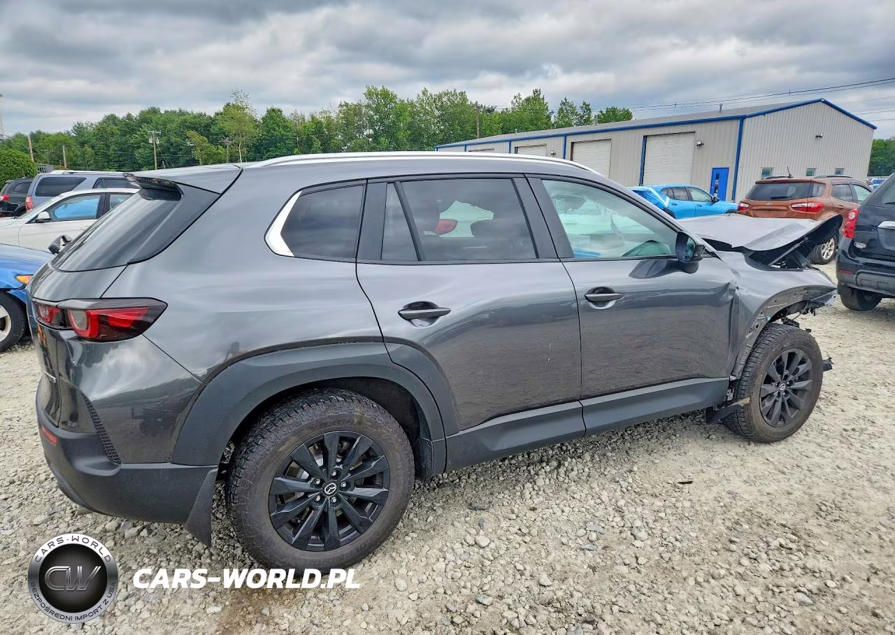 2023 Mazda Cx-50 Preferred Plus VIN:7MMVABCM7PN116063 - 3