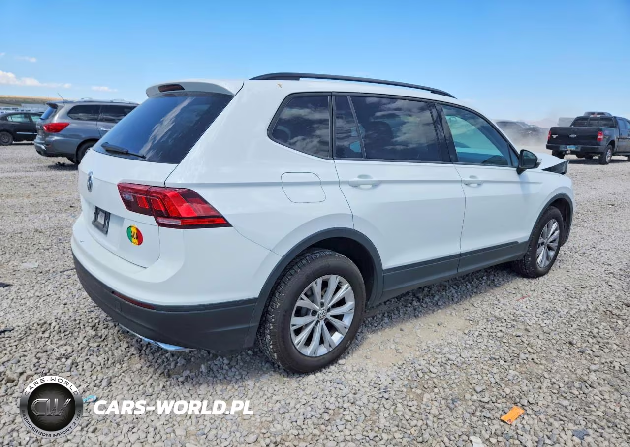 2019 Volkswagen Tiguan S VIN:3VV1B7AX3KM193006 - 3