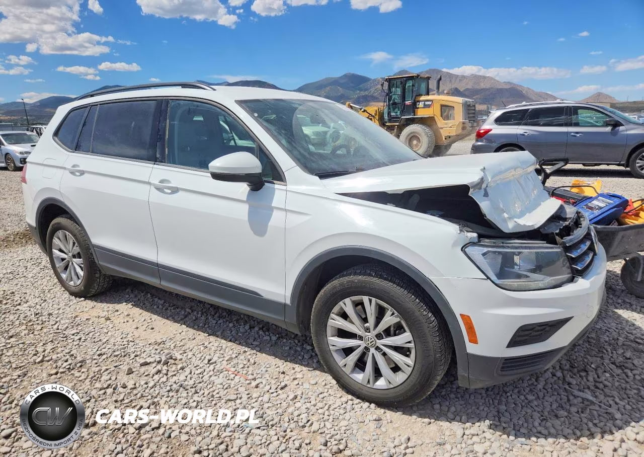 2019 Volkswagen Tiguan S VIN:3VV1B7AX3KM193006 - 4