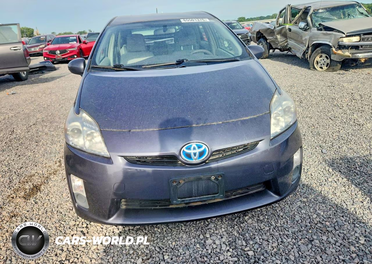 2011 Toyota Prius Two VIN:JTDKN3DU2B0268382 - 5