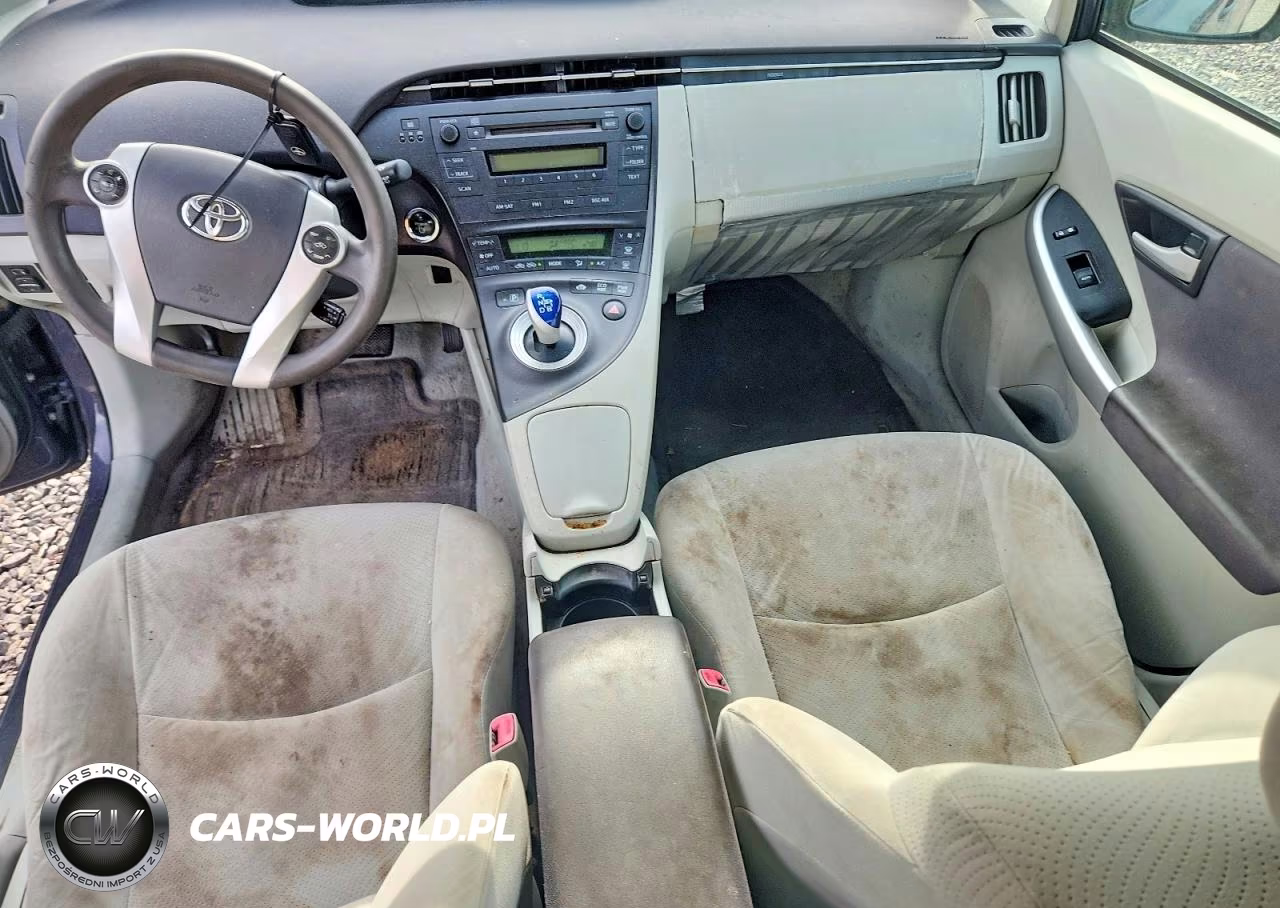 2011 Toyota Prius Two VIN:JTDKN3DU2B0268382 - 8