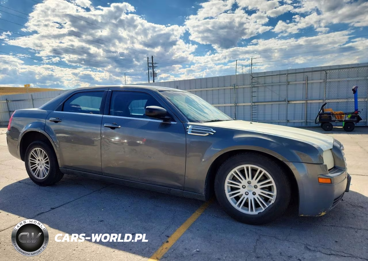 2009 Chrysler 300 Lx VIN:2C3LA43D09H558007 - 4