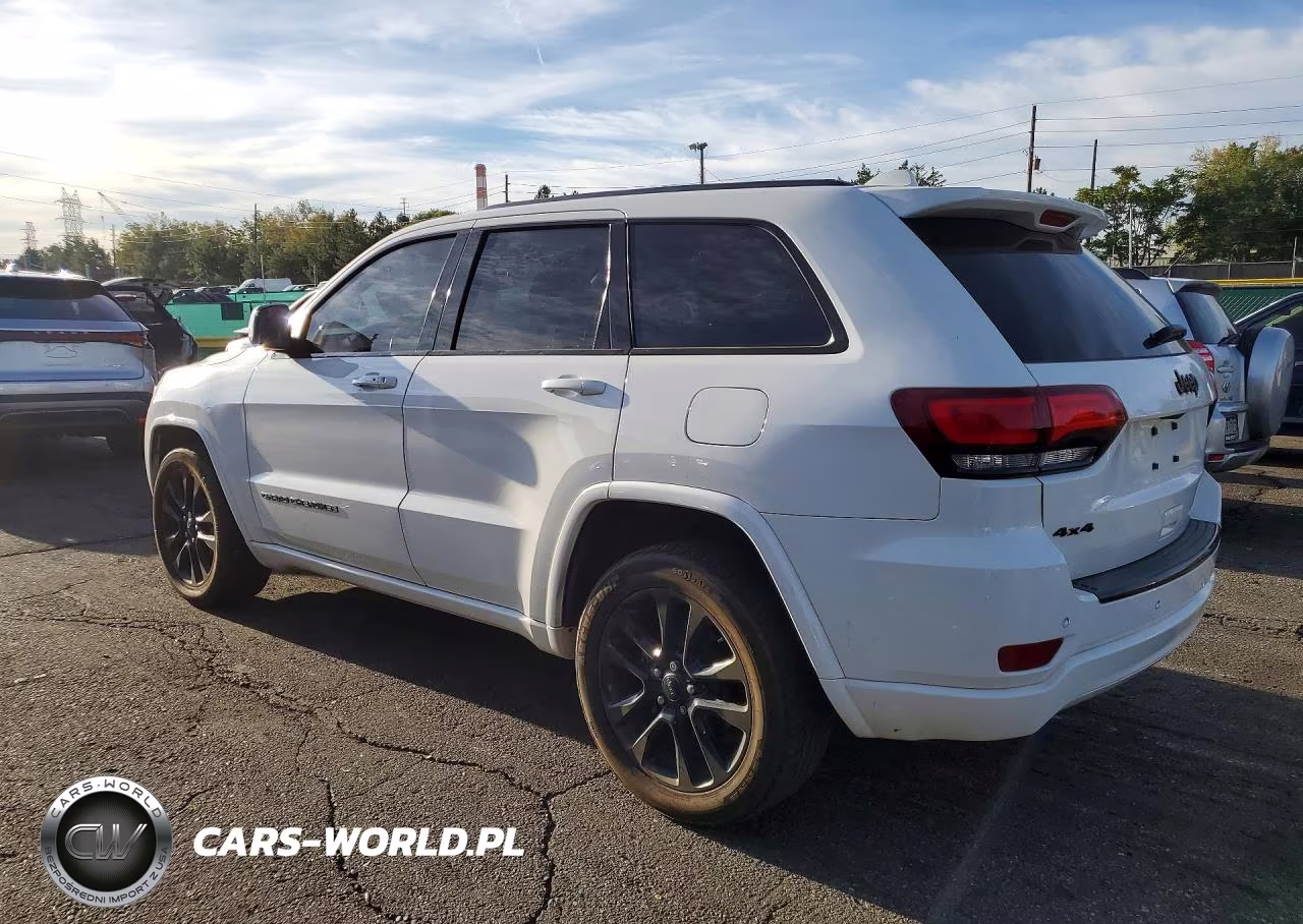 2018 Jeep Grand Cherokee Laredo VIN:1C4RJFAG8JC202880 - 2