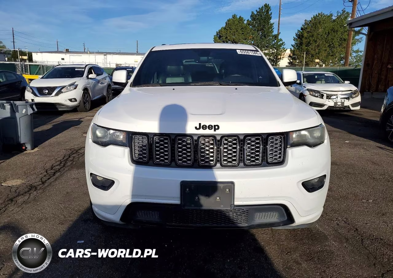 2018 Jeep Grand Cherokee Laredo VIN:1C4RJFAG8JC202880 - 5