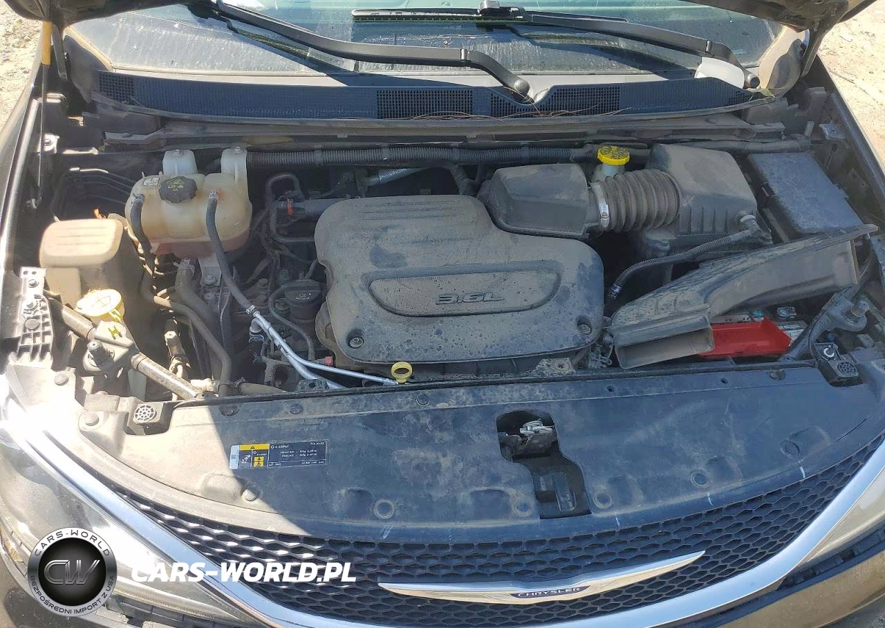 2020 Chrysler Pacifica Touring L VIN:2C4RC1BG7LR271548 - 11